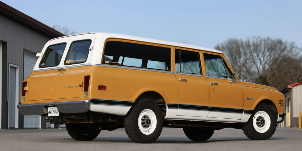 Suburban C20 на аукционе в США