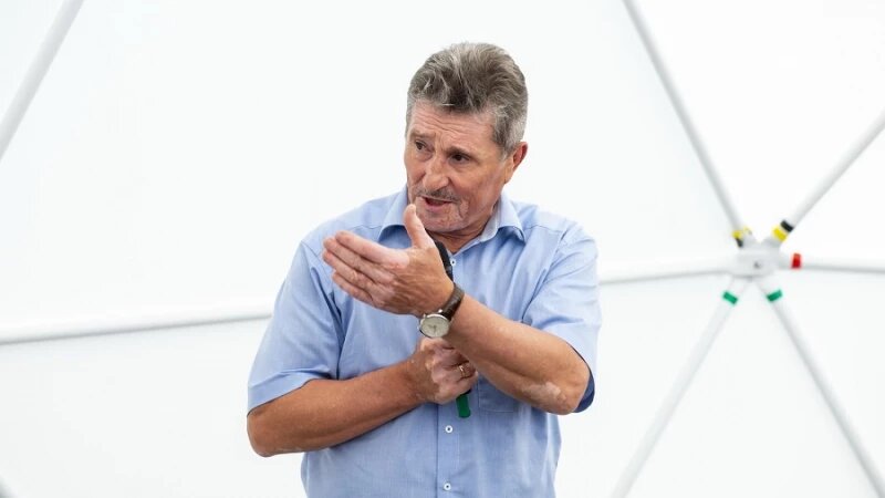     Владимир Беляев. Анна Зайкова