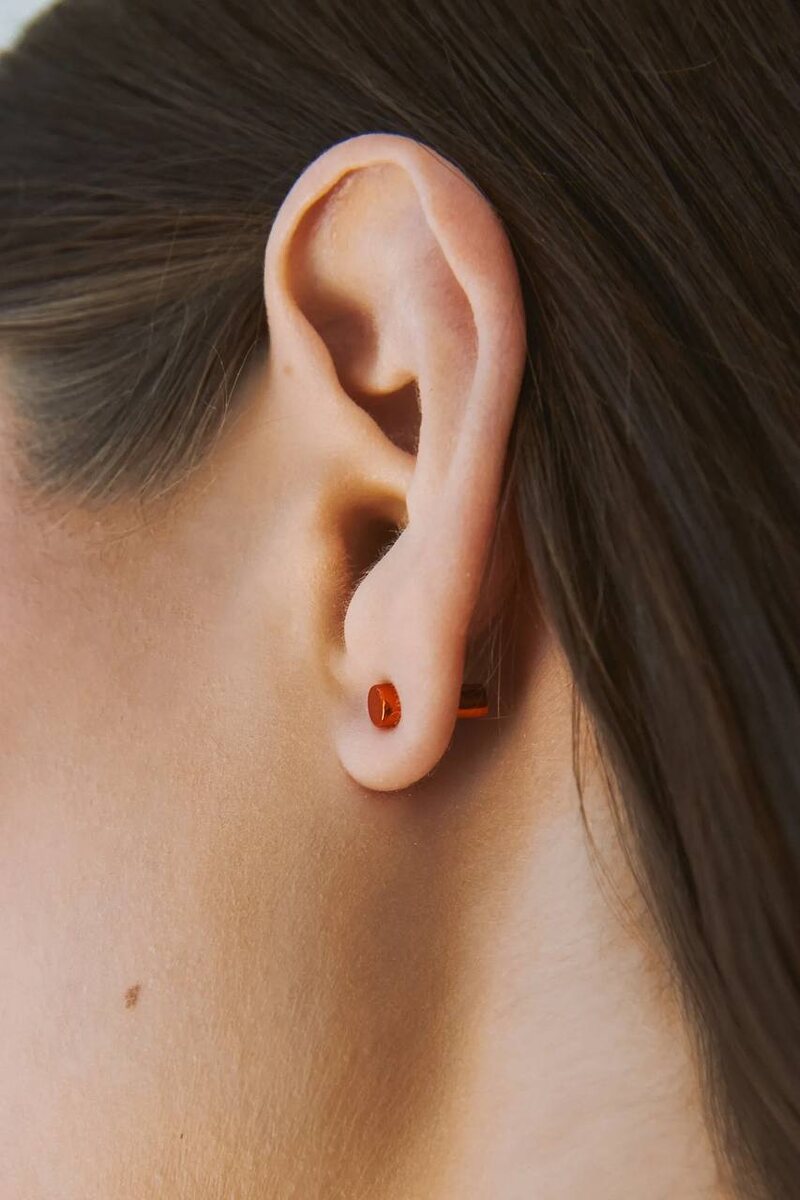 Серебряные серьги-пусеты "Тouch" orange