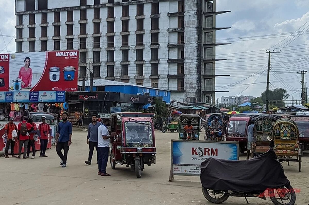    Власти Индии эвакуировали из протестной Бангладеш 4,5 тысячи студентов