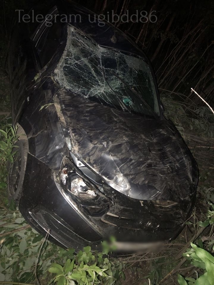    Скорость, занос, больница: в Югре в автоаварии пострадали три человека
