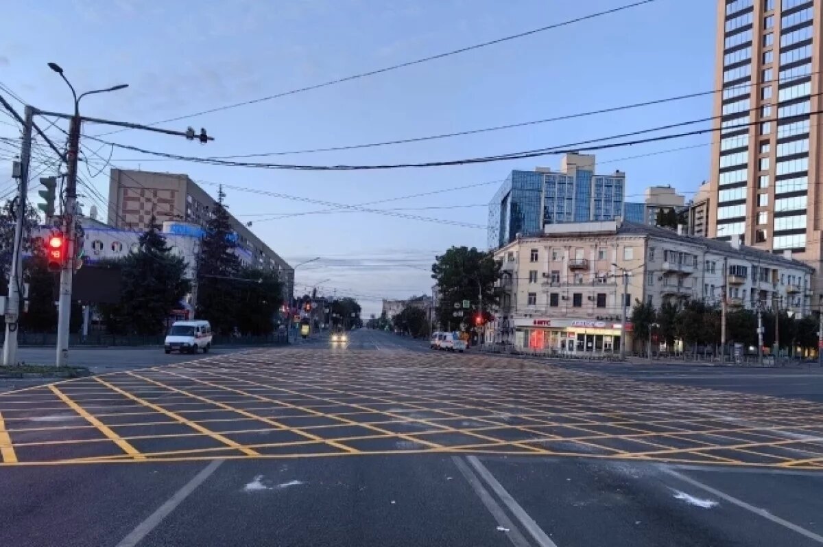    В Воронеже на оживлённом перекрёстке нанесли вторую вафельную разметку