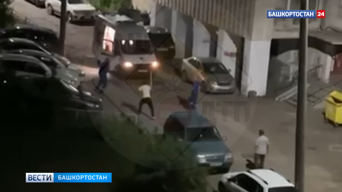    Уфимец напал на сотрудников скорой помощи, вооружившись люминесцентными лампами