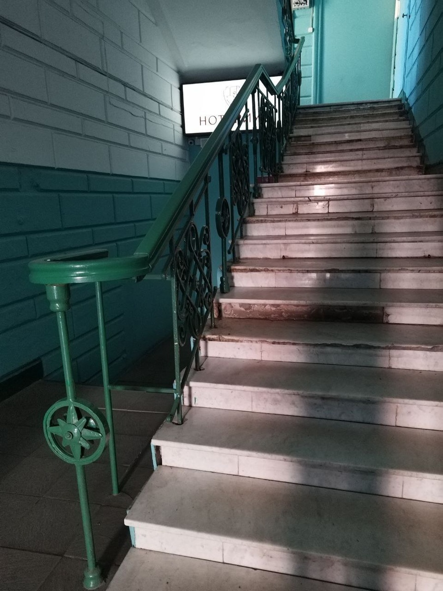 Лестница и перила в доходном доме Супрунова