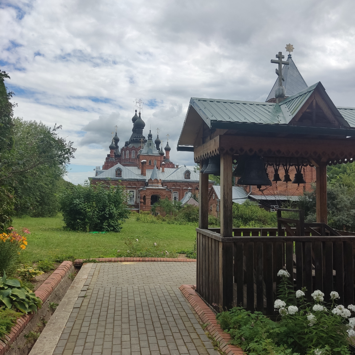 В Казанской Амвросиевской пустыни