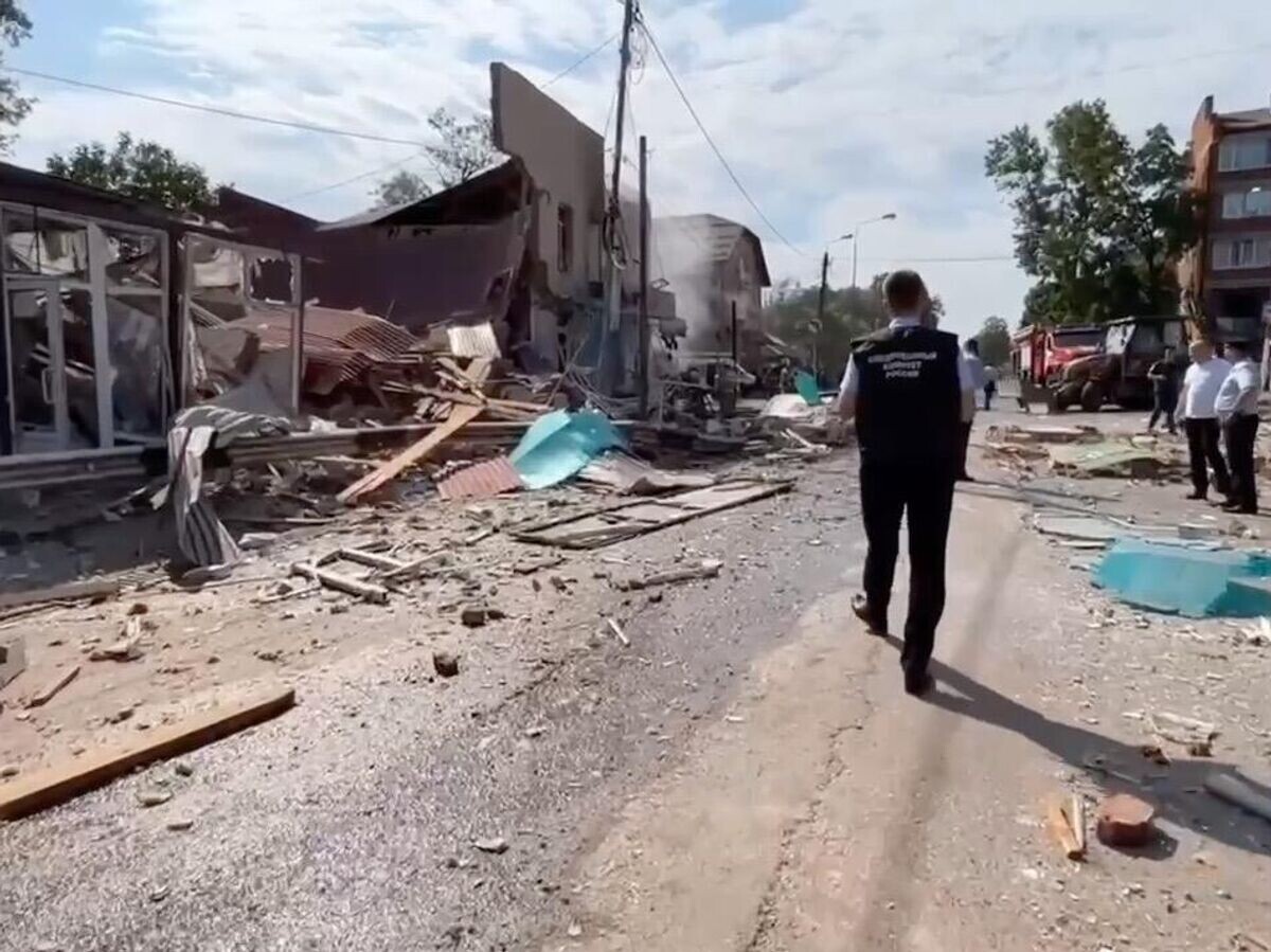    На месте взрыва бытового газа в ТЦ в Апшеронске. Кадр видео© СУ СКР по Краснодарскому краю