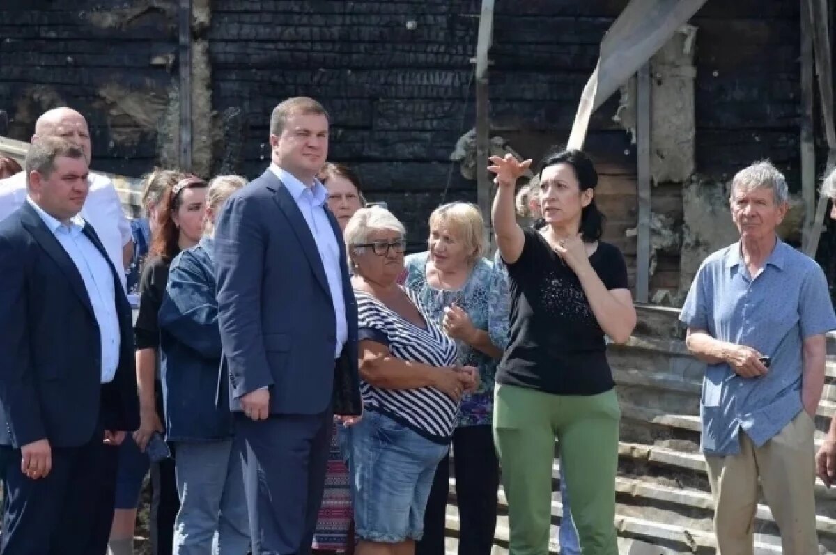    Виталий Хоценко выехал на место пожара для помощи пострадавшим омичам