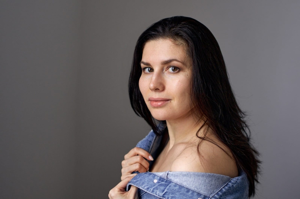 В тот день семейная пара клеила в квартире обои. Фото: соцсети