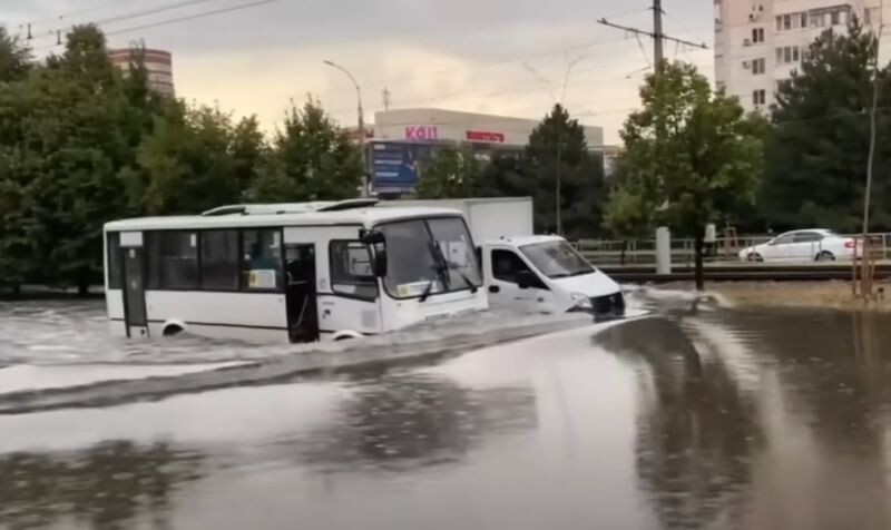 Скриншот из видео очевидца