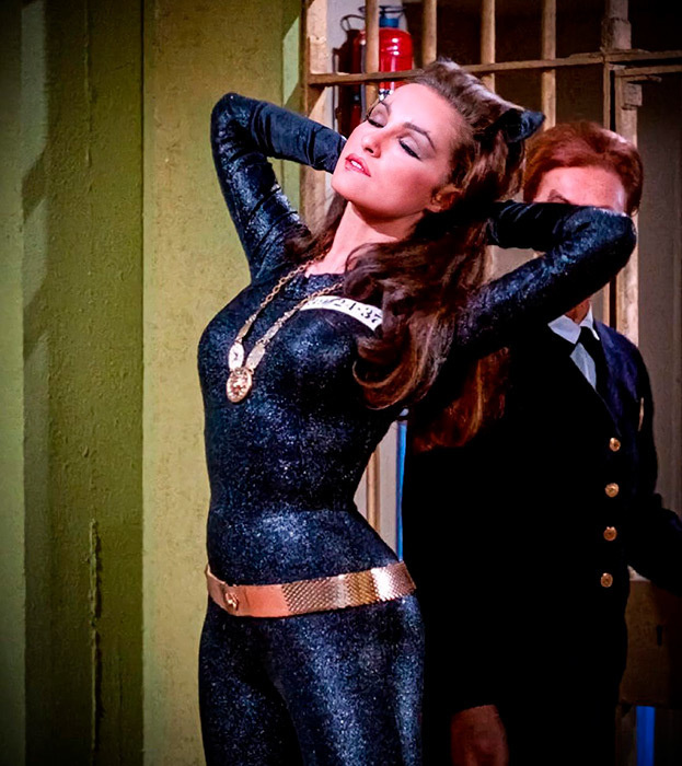 Фото кадр из сериала «Бэтмен»