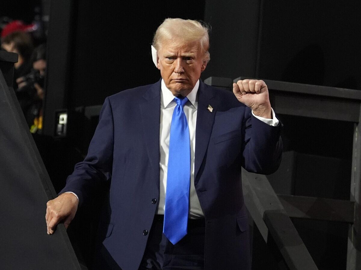    Кандидат в президенты от Республиканской партии, бывший президент США Дональд Трамп на съезде Республиканской партии в Милуоки© AP Photo / Carolyn Kaster