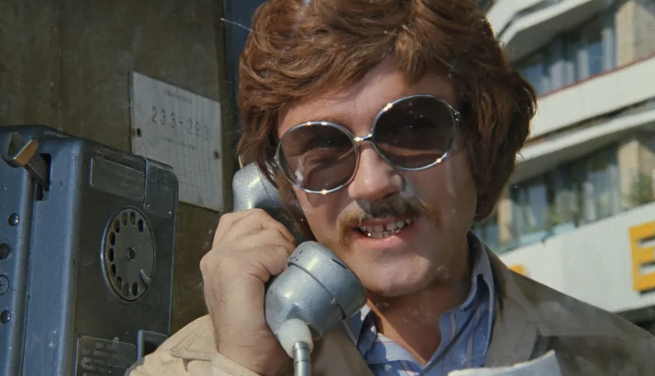 "Добавочный - три шестьдесят две": скрытый смысл фразы Милославского и другие смешные шутки в комедиях Гайдая