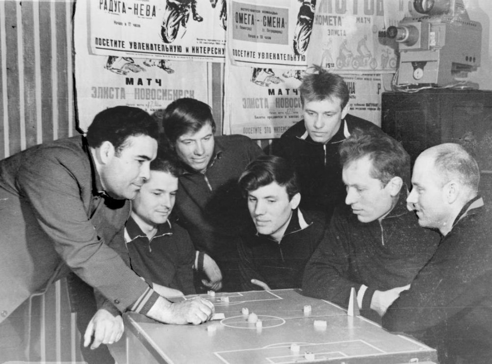 Теоретическое занятие по подготовке к очередному матчу, 1965 г.