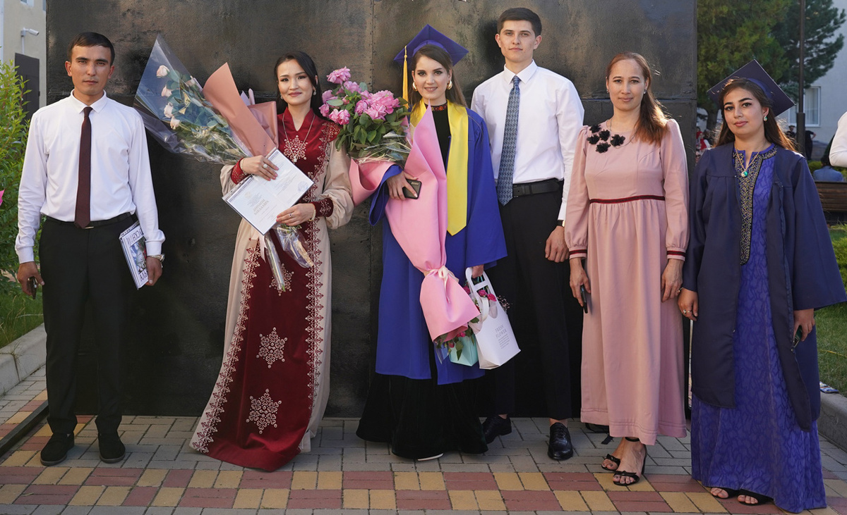 Выпускной бал КЧГУ-2024 навсегда останется в сердцах всех его участников