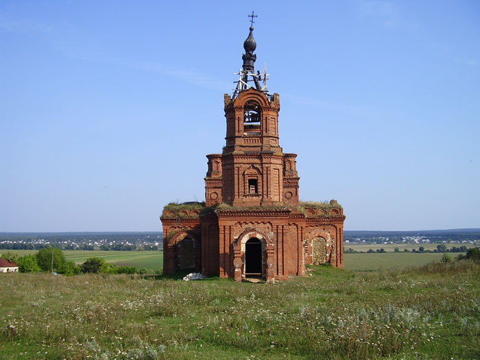 Храм Параскевы пятницы в Хвощеватке. Сейчас восстанавливается