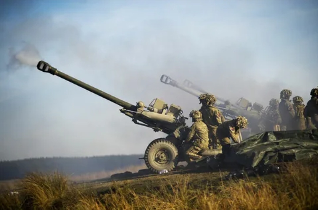 L118 (полное название: Gun, 105mm, Field, L118) — 105-мм английское буксируемое артиллерийское орудие, предназначенное для поддержки пехоты. Принято на вооружение британской армии в 1972 году.