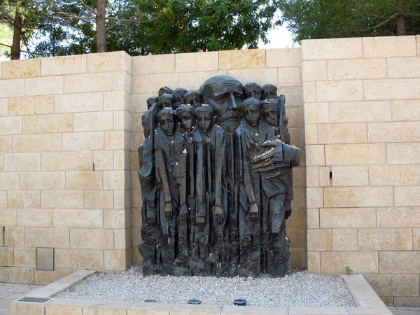 памятник в Израиле