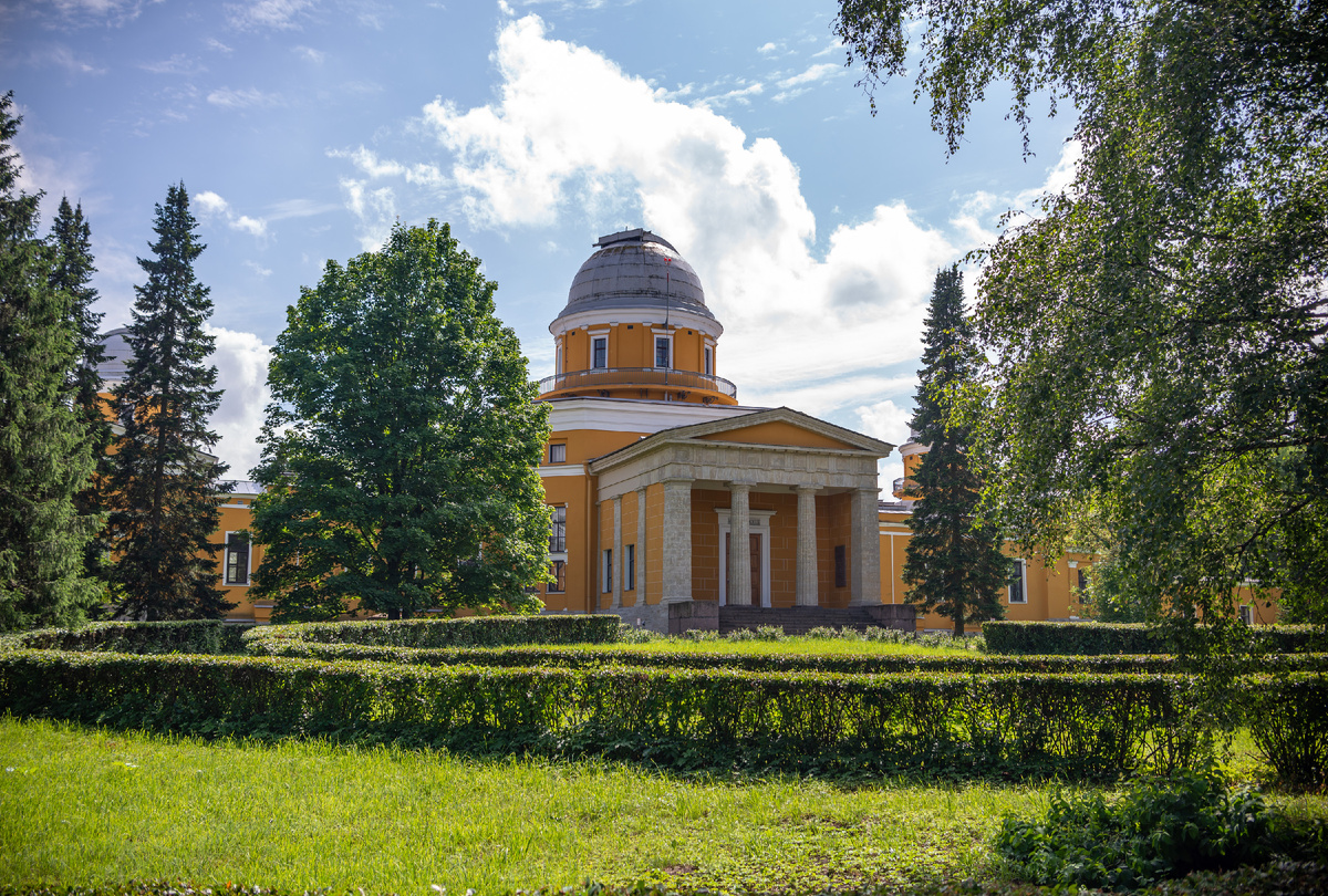 Главное здание Пулковской астрономической обсерватории