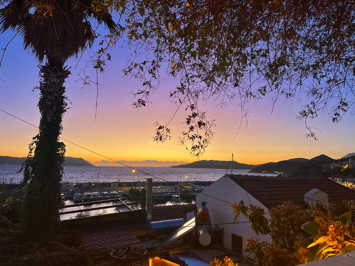 Вид из Helios Restoran