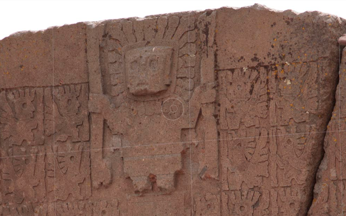 Изображение Виракочи на Воротах Солнца в Тиауанако (Боливия)