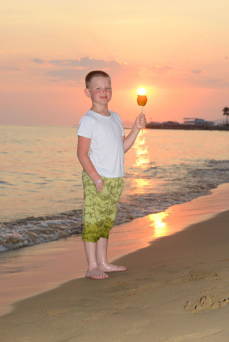 Солнце в яблоке, облитое карамелью и запутавшееся в  кокосовой стружке...вы такое видели??? 