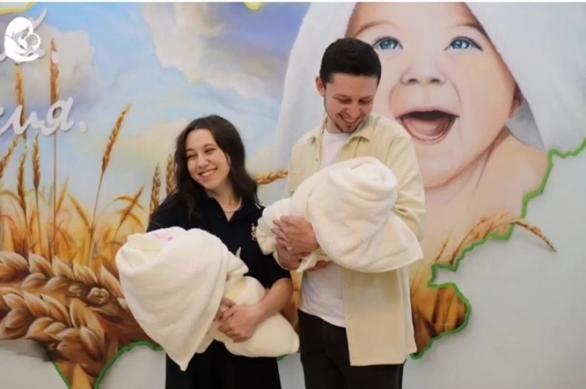    На Алтае будущей маме помогли выносить двойню с общей плацентой