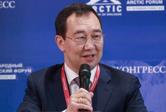   Айсен Николаев