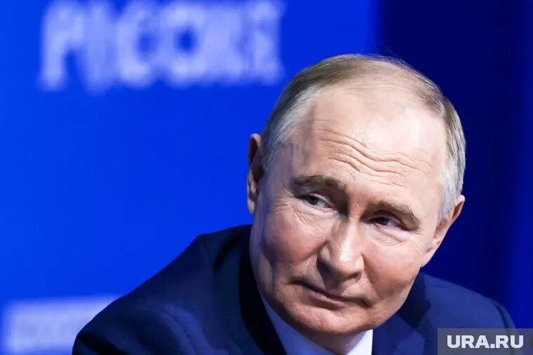 Президент Владимир Путин форсирует модернизацию энергосетей и строительство новых генераций. Фото: Владимир Андреев © URA.RU