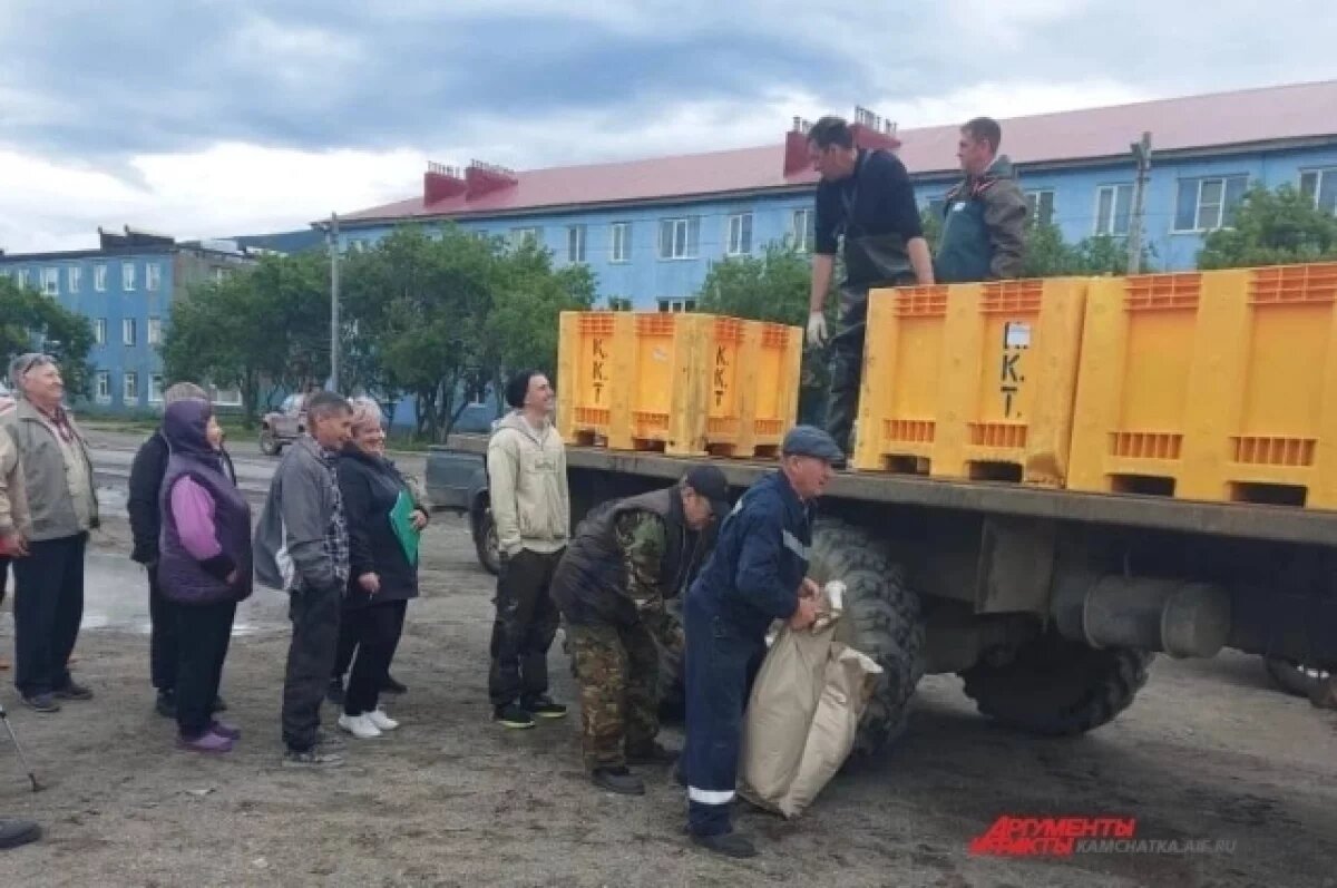    Жители Камчатки получили бесплатно 5 т нерки от «Красного труженика»