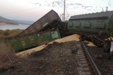 Следователи возбудили уголовное дело из-за схода вагонов в Забайкалье  📷
