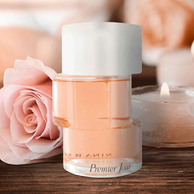 2001 год, парфюмеры Софи Лаббе, Карлос Бенаим, Розендо Матео