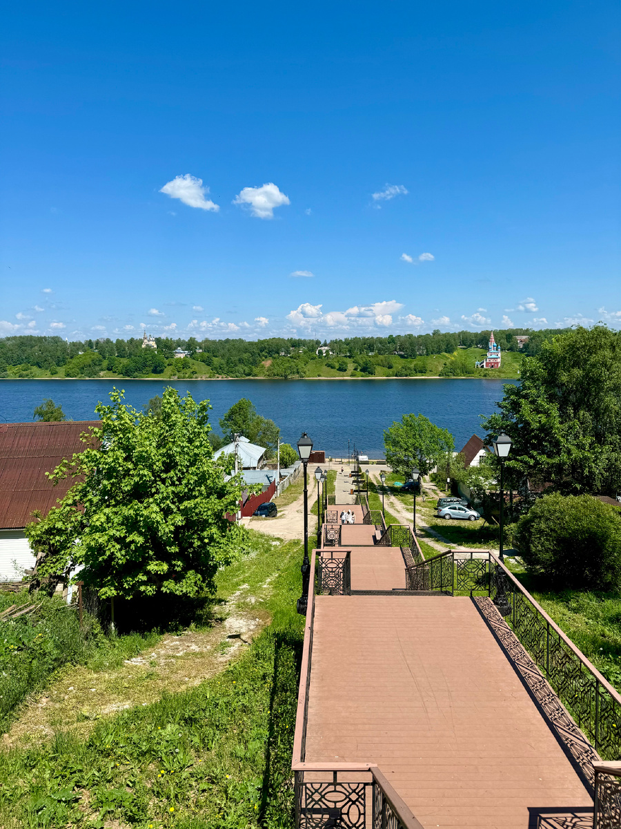 г. Тутаев, вид на Волгу и Романовскую сторону