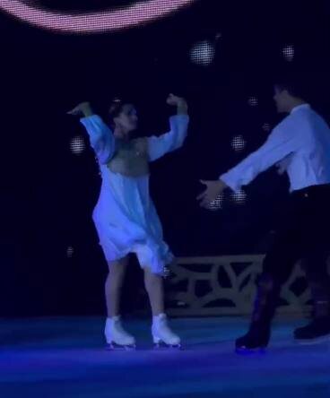    Камила Валиева вышла на лед. Фото: скрин