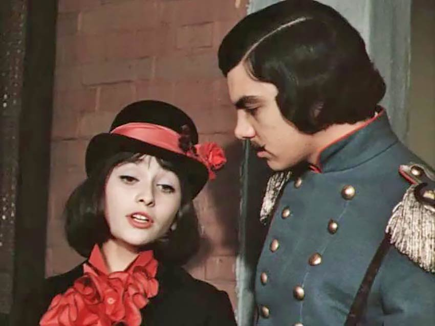 Сергей Захаров и Ия Нинидзе в фильме «Небесные ласточки», 1976