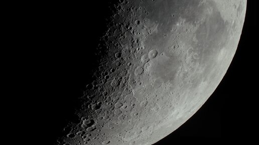 Съёмка Луны при помощи телескопа 1 марта 2020 - го года .