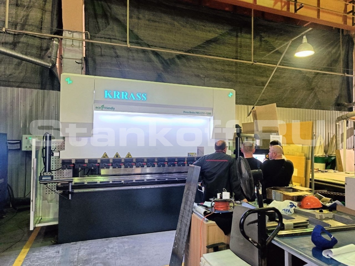  Гидравлический листогибочный пресс KRRASS PBS 175/3200 4 axis 