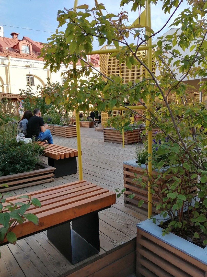 Зона отдыха. Никольские ряды.