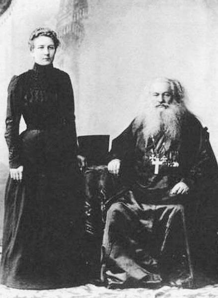 Протоиерей Владимир Александрович Спасский и его жена Екатерина