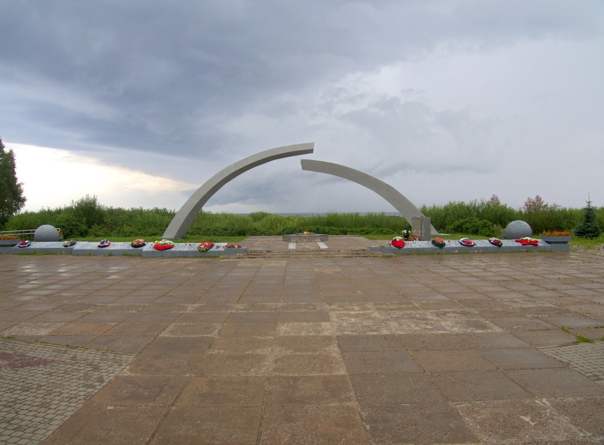 Мемориал "Разорванное кольцо"