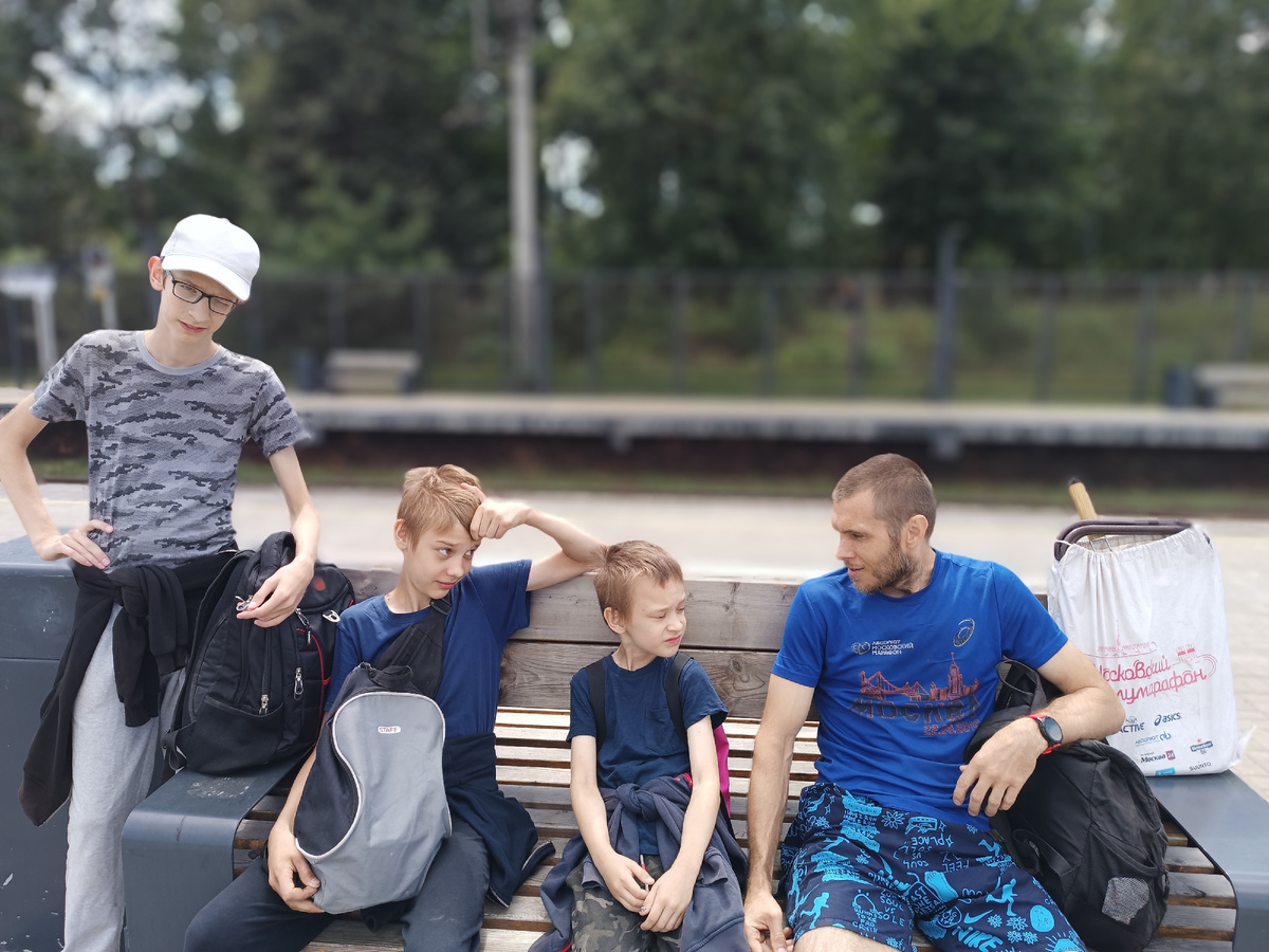 Собрались на шашлыки.