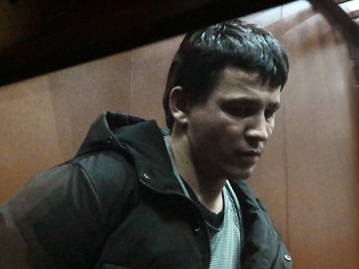    Фигурант уголовного дела о террористическом акте в "Крокус Сити Холле" Якубджони Юсуфзода во время избрания меры пресечения в Басманном суде Москвы© РИА Новости / Кирилл Каллиников