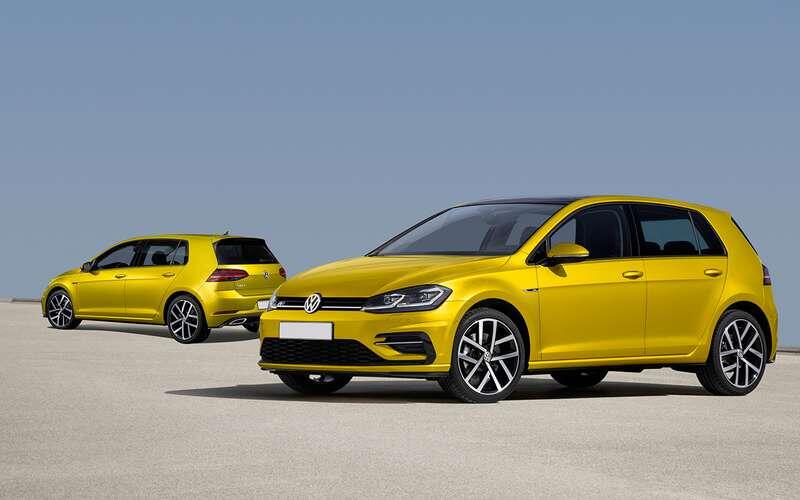    Лакокрасочное покрытие слабовато держится за оцинкованный металл панелей. Если не реставрировать места небольших повреждений, краска может отходить целыми кусками. Наиболее уязвимые локации – на стыке заднего крыла и бампера, на капоте и передней кромке крыши над ветровым стеклом.