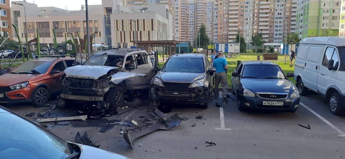 Листайте вправо, чтобы увидеть больше изображений