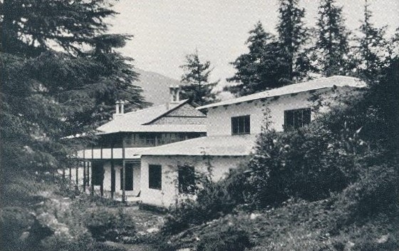 Штаб-квартира и медицинские лаборатории в Наггаре Института «Урусвати»                                   1930-е                                                                                                                                                          Из фондов Музея-института семьи Рерихов                                                                              clck.ru/3C64ou