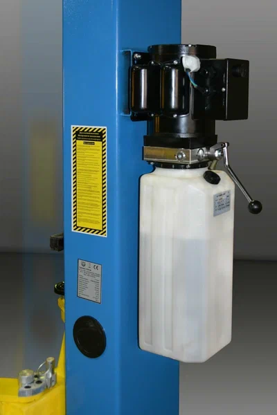 Подъемник для гаража