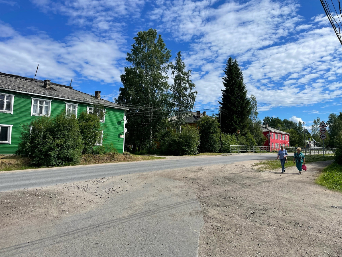 Разноцветные калевальские бараки. Оказывается, и их можно красиво обыграть