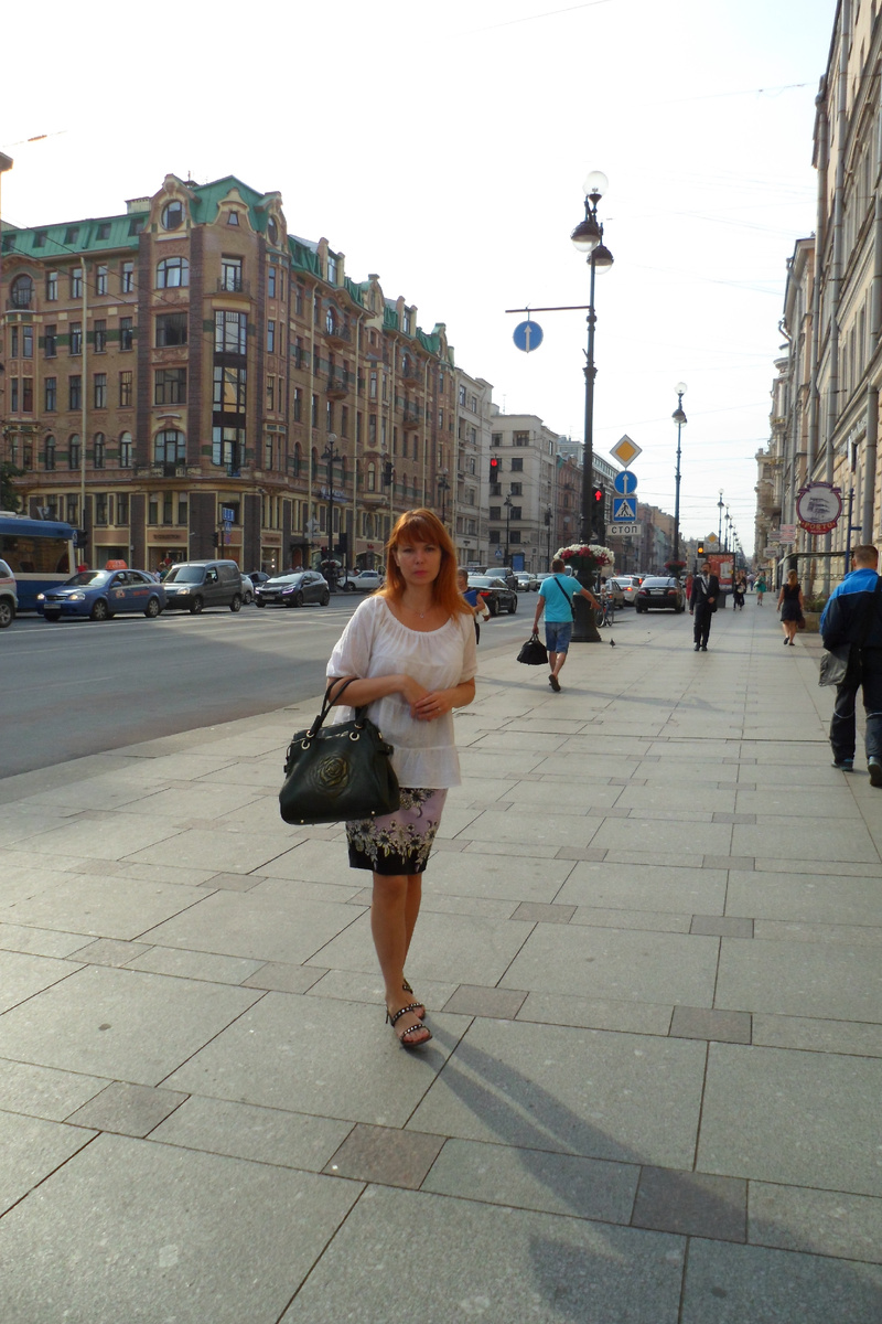 Автор на Невском проспекте рядом с отелем. Все фото в статье личные
