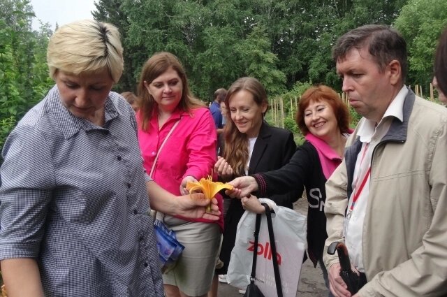    Гости посетили инфраструктурные объекты вуза и ботанический сад. Фото: ОмГАУ