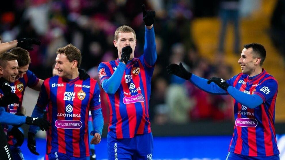    Илья Агапов празднует гол, отмечая рождение сына. Фото: ПФК ЦСКА