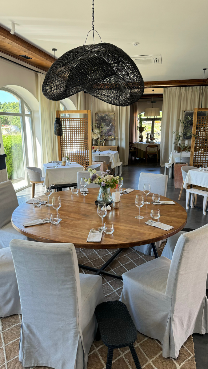 Ресторан Пастораль в Долине Лефкадия